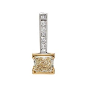 RADIANT CUT DIAMOND PENDANT