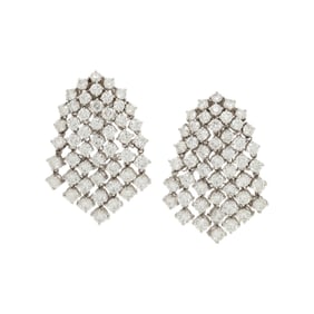 ARTICULATED  DIAMOND EARRINGS