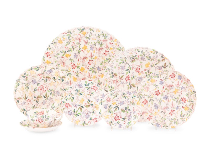 A Spode Morning Glory Dinner Service (1 of 18)