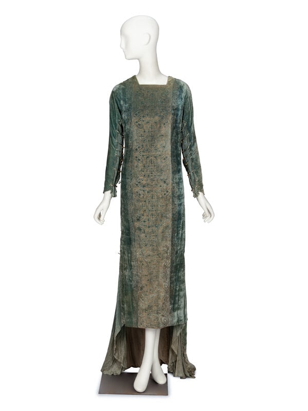 Mariano Fortuny, Stenciled Velvet & Pleated Silk Dress (1 of 6)