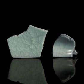 Two Rare Guanyao Celadon  Fragments, Southern Song Dynasty 南宋 官窯粉