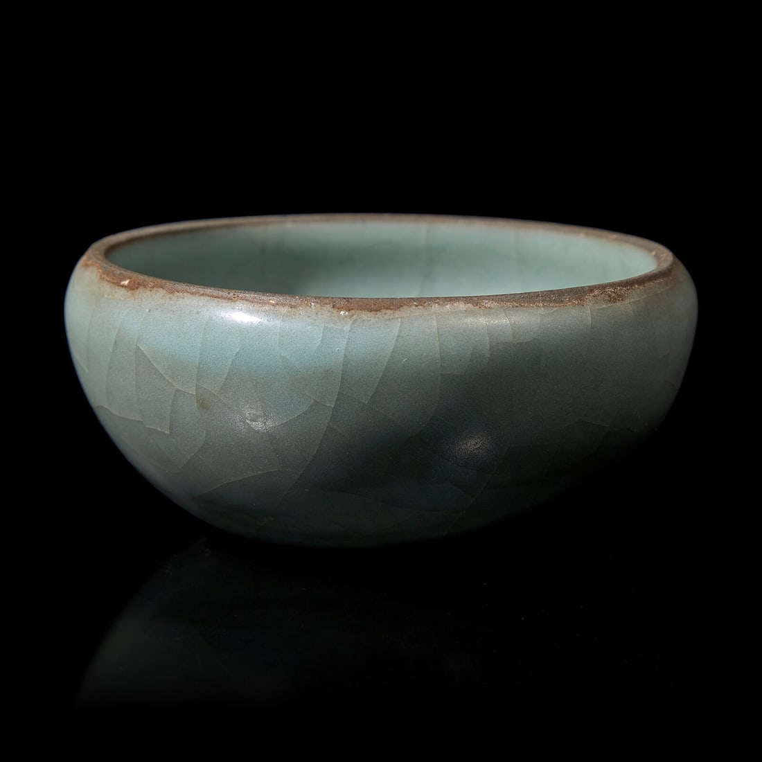A Small Chinese Celadon Glazed Stoneware Vessel, Possibly Southern Song Dynasty 或南