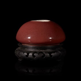 A Chinese Copper Red Glazed Water Coupe, 19th Century 清中晚期 霽