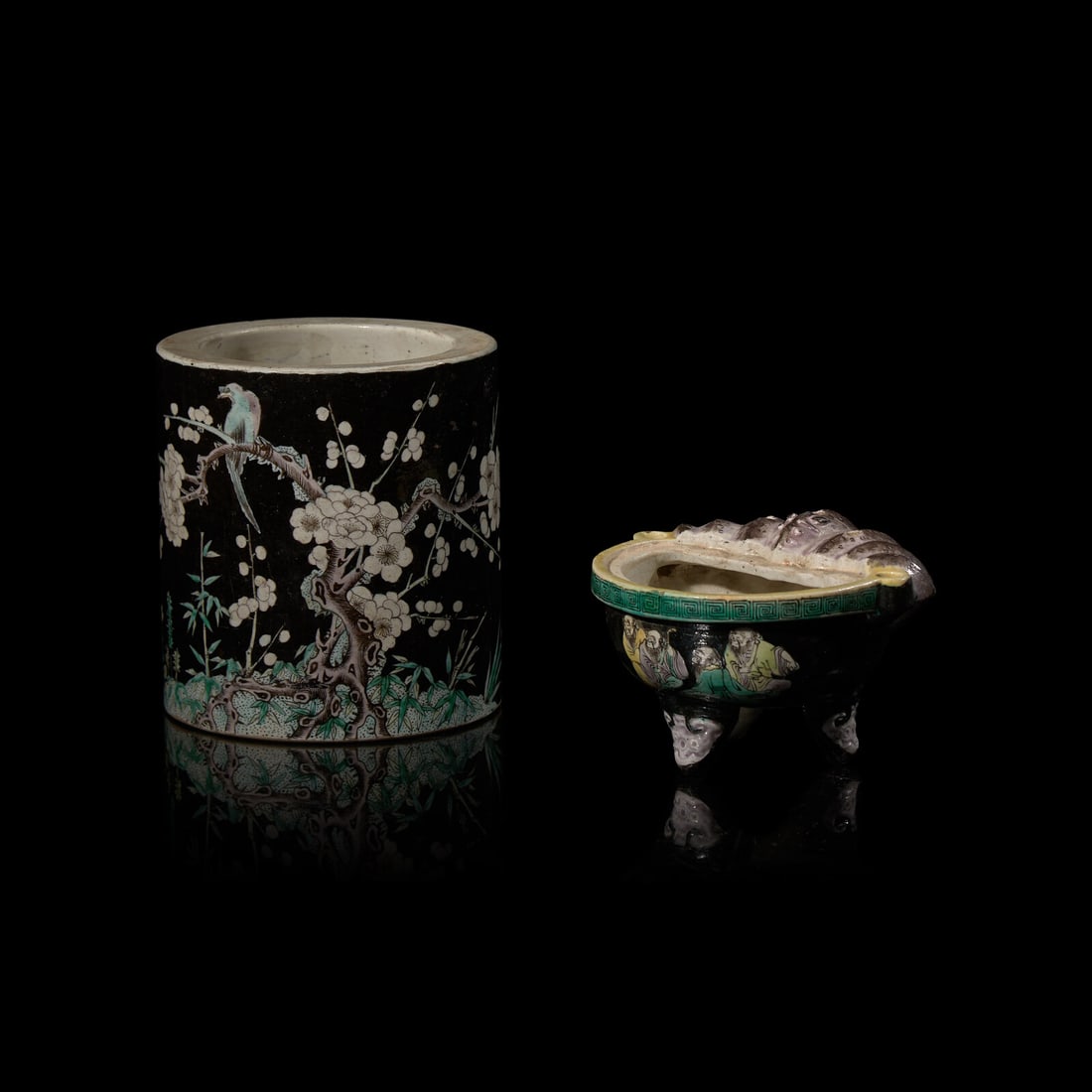 Two Chinese Famille Noire Porcelain Scholar's Objects, 19th Century 晚清 黑地