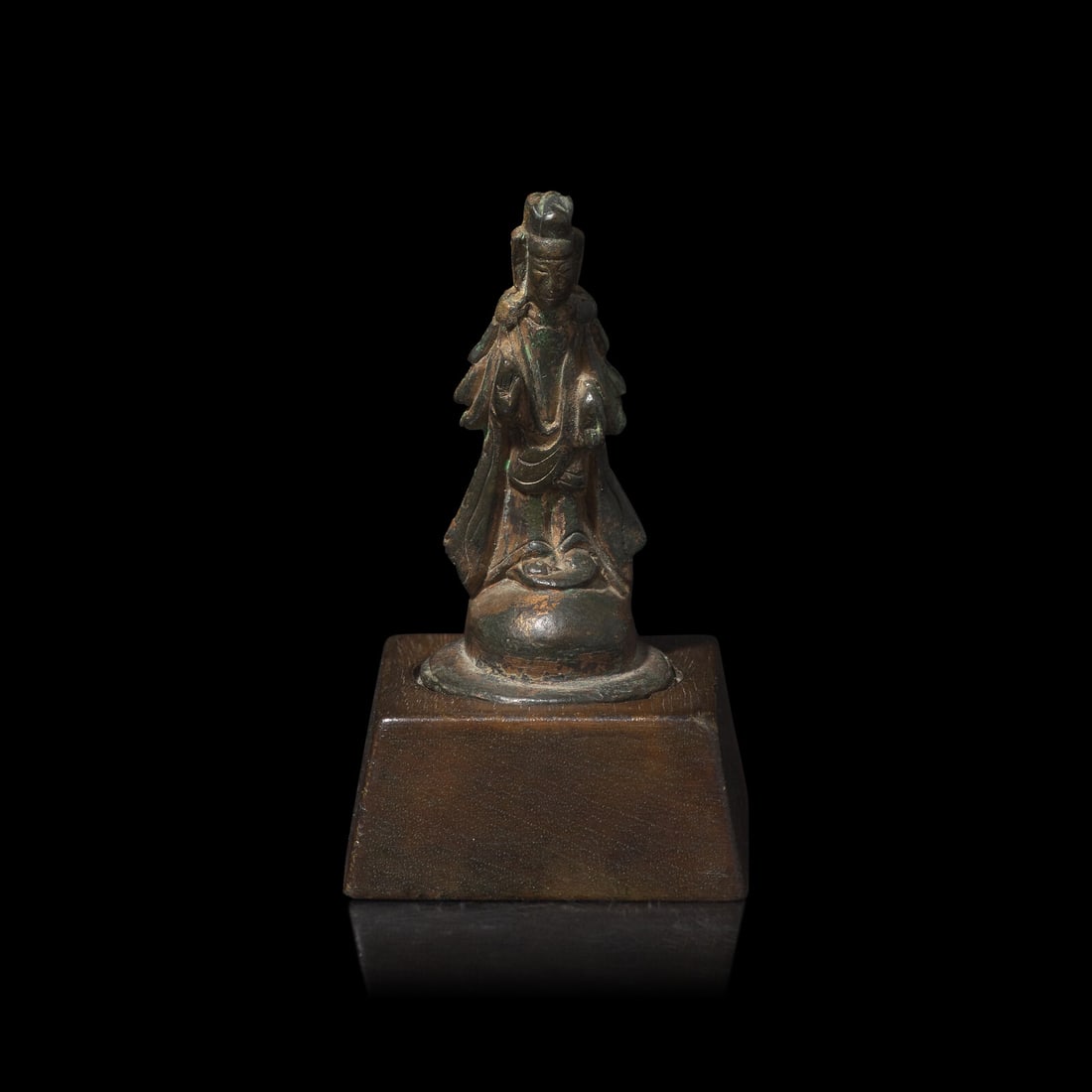 A Small Chinese Northern Qi/Sui Style Bronze Figure 北齊或隋 袖珍