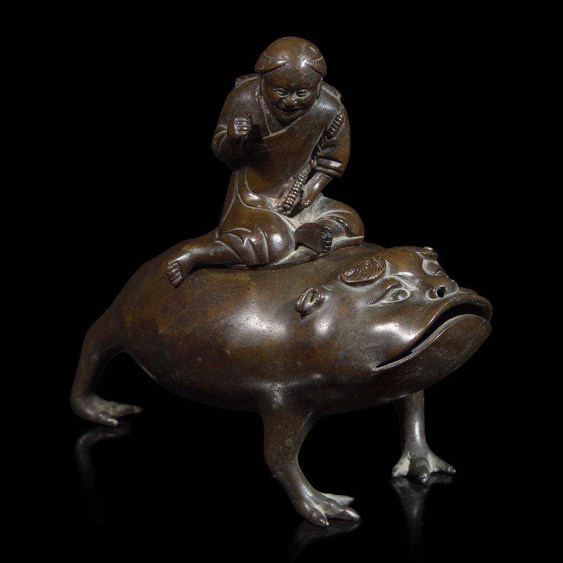 A Chinese Patinated Bronze \"Liuhai and Toad\" Censer, 17th/18th Century 清早中