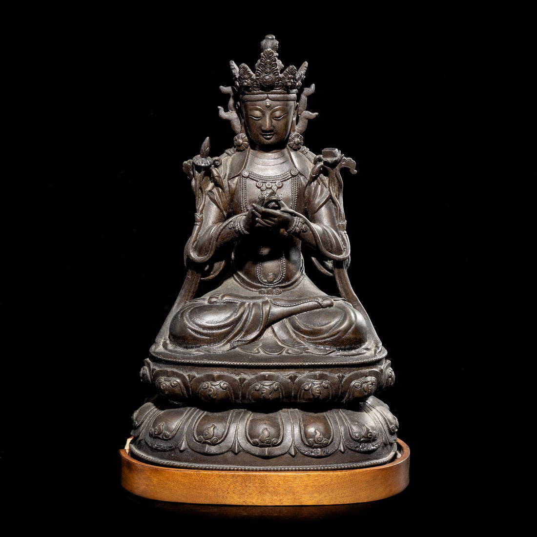 A Chinese Bronze Figure of a Seated Bodhisattva 铜菩薩坐像