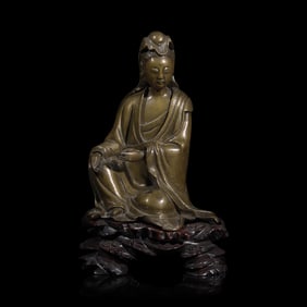 A Patinated Bronze Figure of Guanyin 銅加漆觀音 帶木