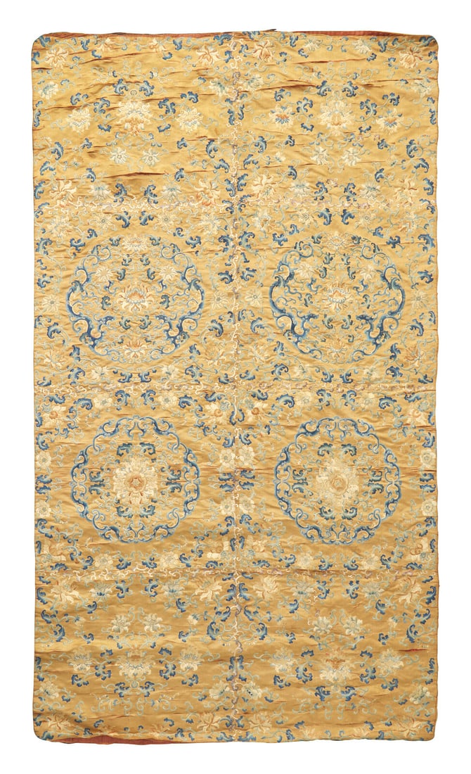 A Chinese Embroidered Silk Coverlet, Qing Dynasty, 18th/Early 19th Century 清中期 (1 of 5)