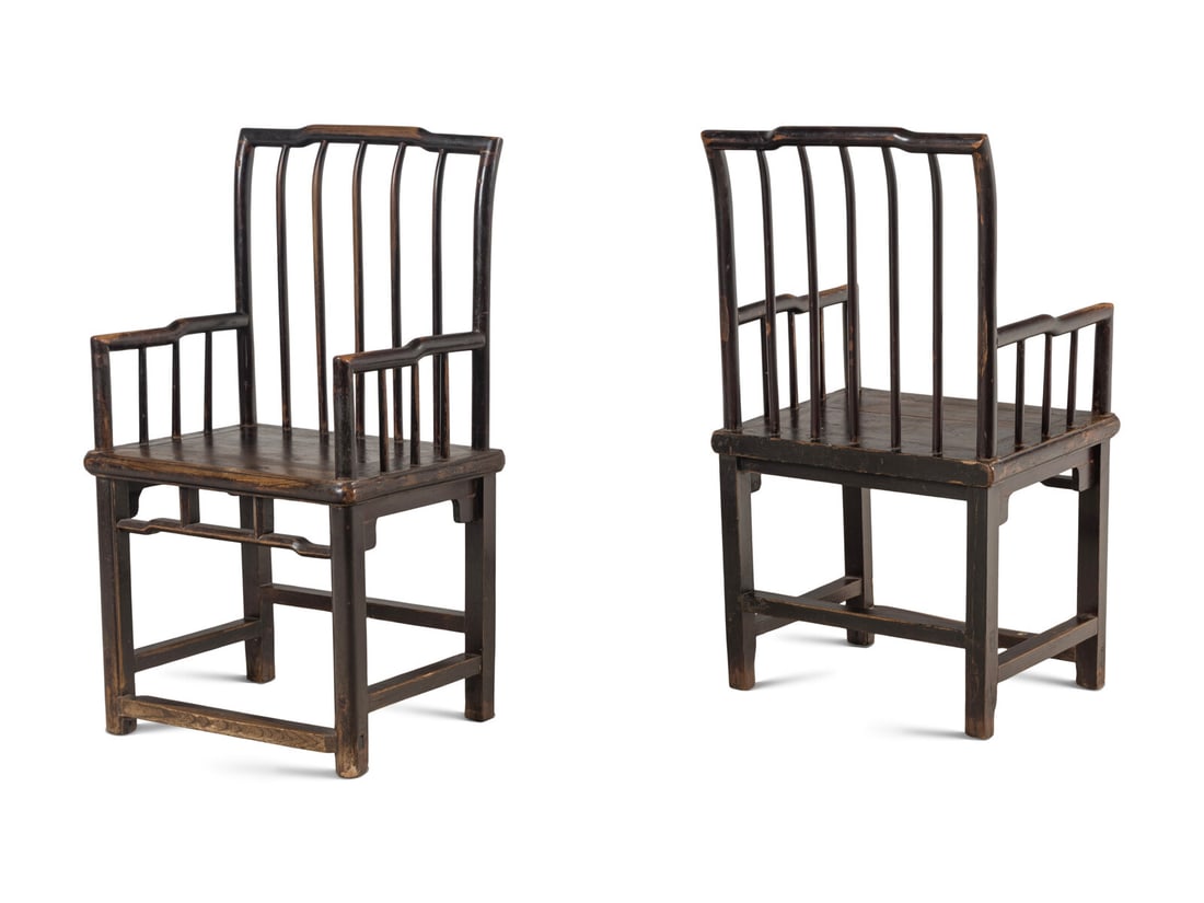 A Pair of Chinese Lacquered Hardwood Armchairs, Shubeiyi, 20th Century 二十世