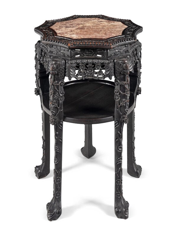 A Chinese Carved Hardwood Marble-Inset Side Table, 19th Century
清晚期 硬 (1 of 4)