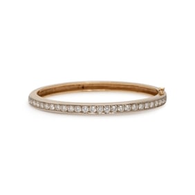 DIAMOND AND YELLOW GOLD BANGLE BRACELET