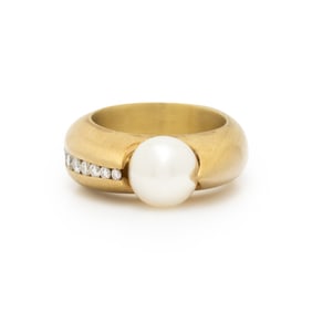 CULTURED PEARL, DIAMOND, AND YELLOW GOLD RING