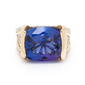 YELLOW GOLD, TANZANITE, AND DIAMOND RING