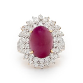 CABOCHON RUBY, DIAMOND, AND BICOLOR GOLD RING