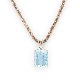 AQUAMARINE AND DIAMOND PENDANT WITH SILVER CHAIN