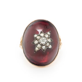ANTIQUE, GARNET AND DIAMOND RING