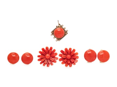 COLLECTION OF CORAL AND YELLOW GOLD JEWELRY