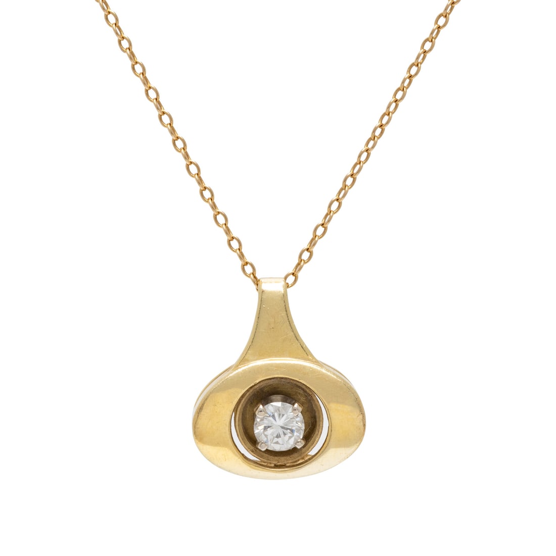 DIAMOND AND YELLOW GOLD PENDANT NECKLACE (1 of 3)