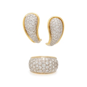 PAVÉ DIAMOND AND BICOLOR GOLD RING AND EARRINGS