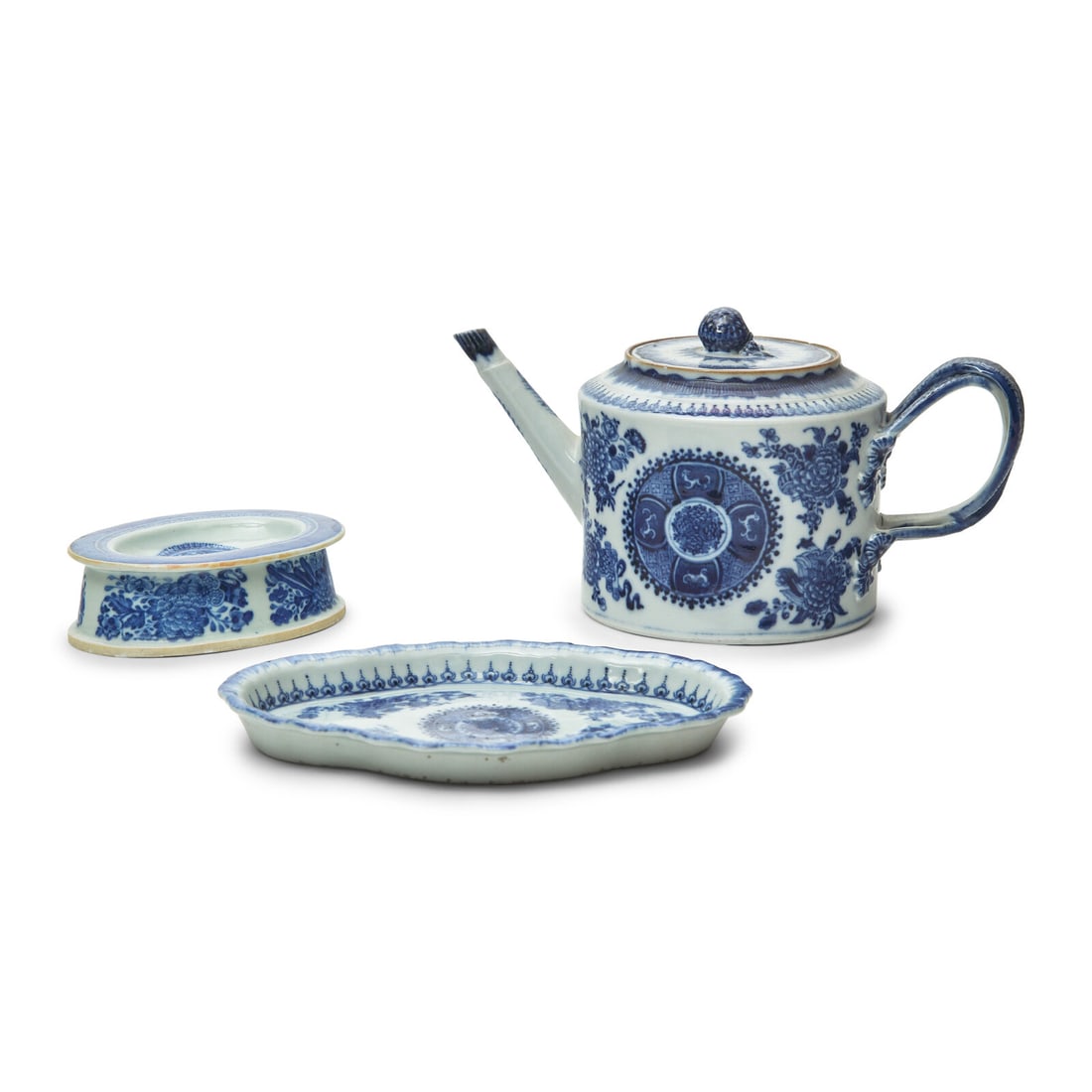 Three Chinese Export Porcelain Fitzhugh Tablewares