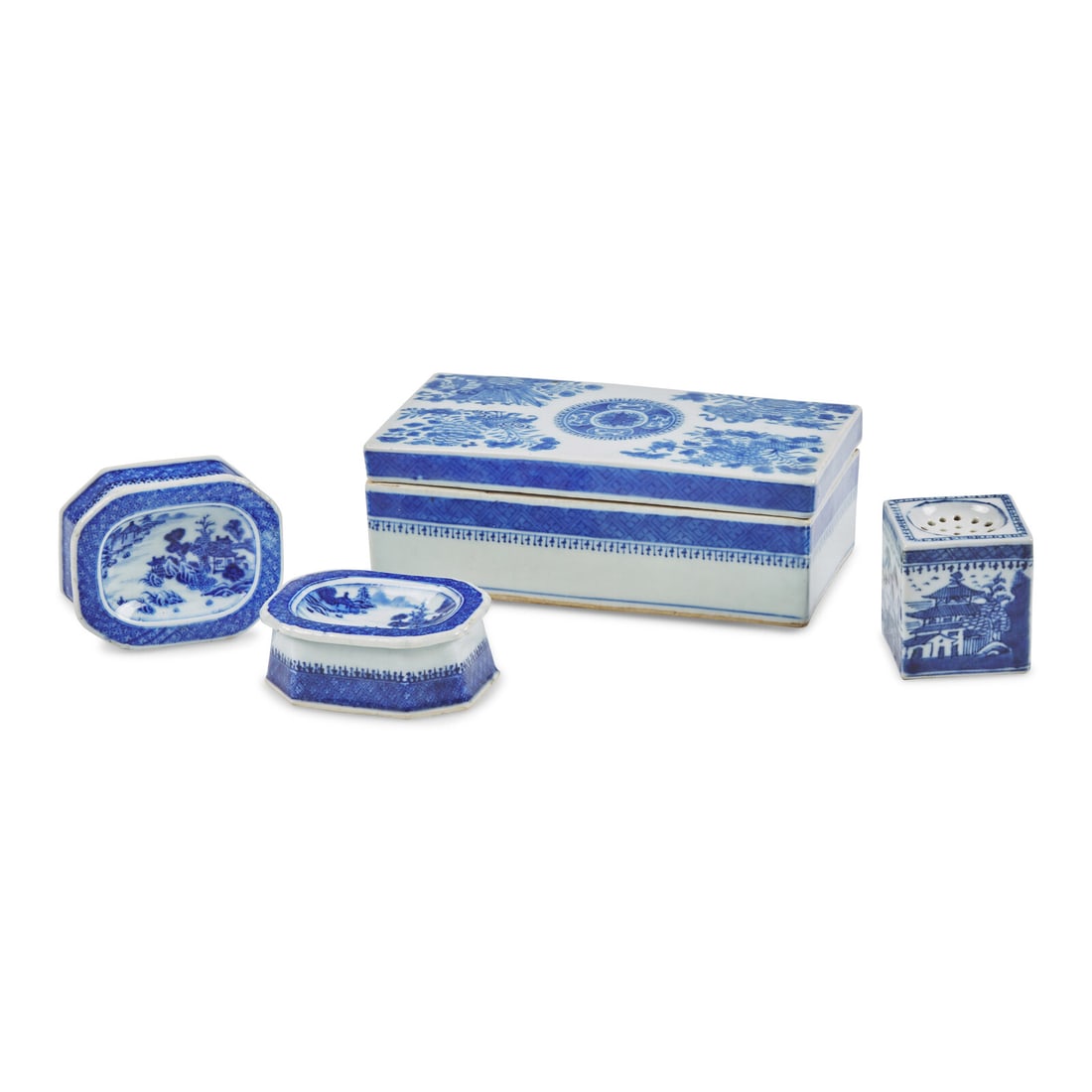 A Group of Four Chinese Export Porcelain Fitzhugh Tablewares