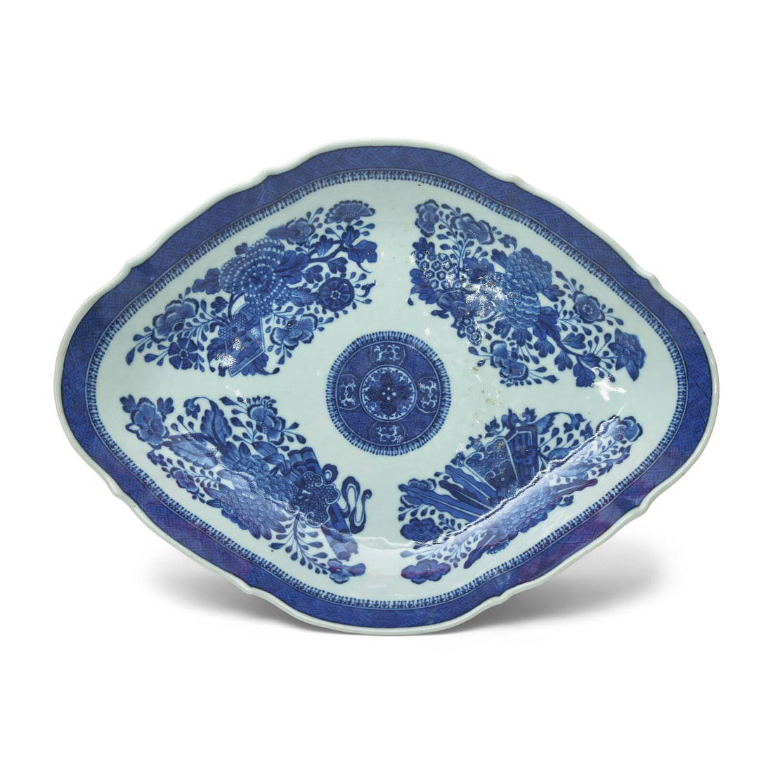 A Chinese Export Porcelain Fitzhugh Footed Compote