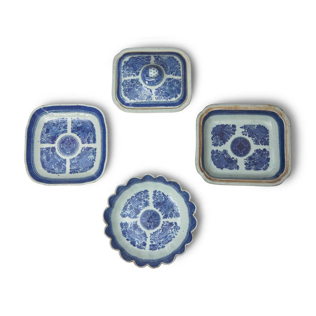 Four Chinese Export Porcelain Fitzhugh Serving Items