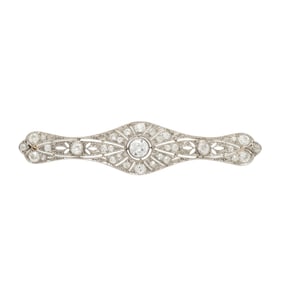 ANTIQUE, DIAMOND AND PLATINUM BROOCH