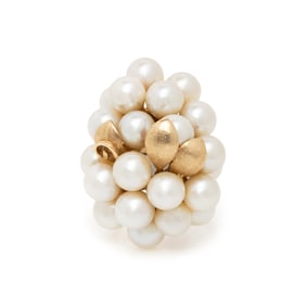 YELLOW GOLD AND CULTURED PEARL CLUSTER RING