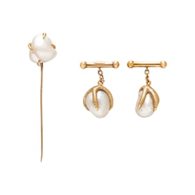 YELLOW GOLD AND BAROQUE CULTURED PEARL CLAW CUFFLINKS AND PIN