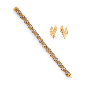 BICOLOR GOLD BRACELET AND YELLOW GOLD AND CULTURED PEARL EARRINGS