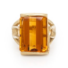 CITRINE AND YELLOW GOLD RING