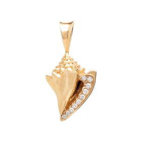 DIAMOND AND YELLOW GOLD CONCH SHELL PENDANT
