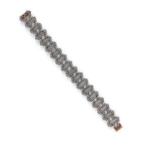 BLACKENED GOLD AND DIAMOND BRACELET