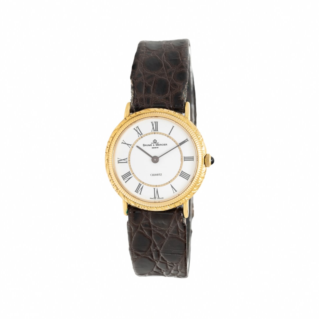 BAUME & MERCIER, 18K YELLOW GOLD WATCH: BAUME & MERCIER, 18K YELLOW GOLD WATCH Maker: Baume & Mercier Reference number: 36670 Serial number: 894146 Case size: Approx. 27 mm Case material: 18K yellow gold Dial: White Movement: