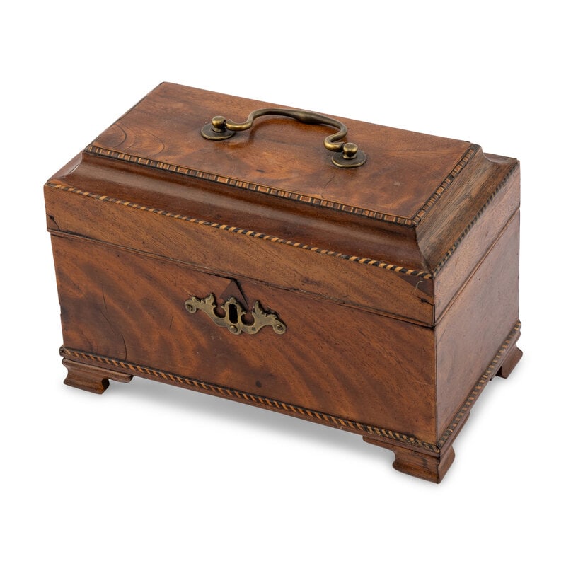 A George III Mahogany Tea Caddy (1 of 2)