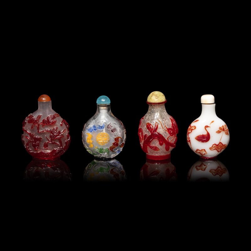 Four Chinese Glass Overlay Snuff Bottles, 19th-20th Century 晚清-民國 ࣯ - 2