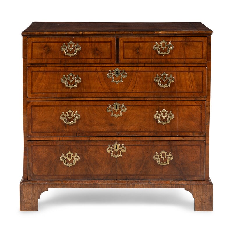 A George III Mahogany Chest of Drawers (1 of 2)