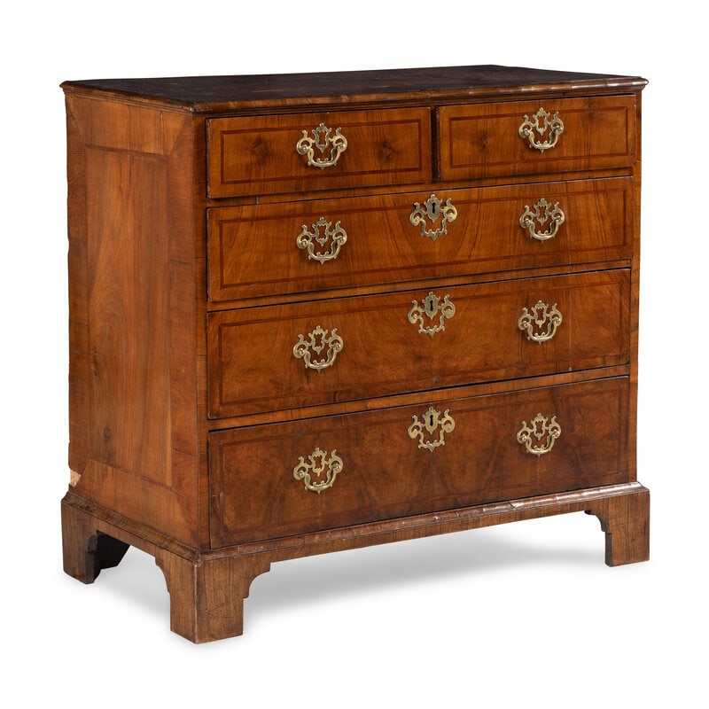 A George III Mahogany Chest of Drawers - 2