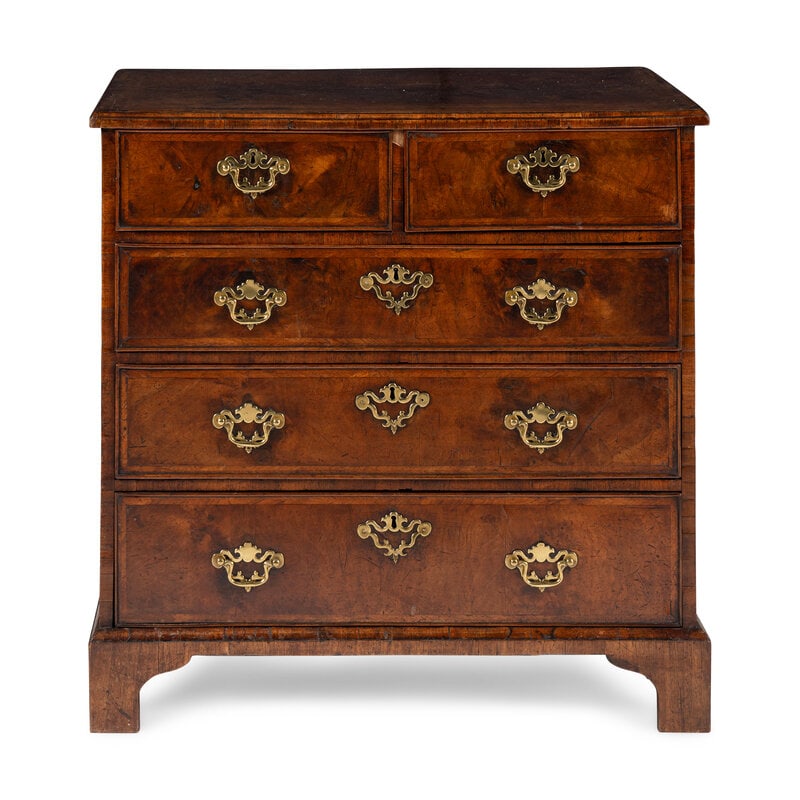 A George III Burl Walnut Chest of Drawers (1 of 2)