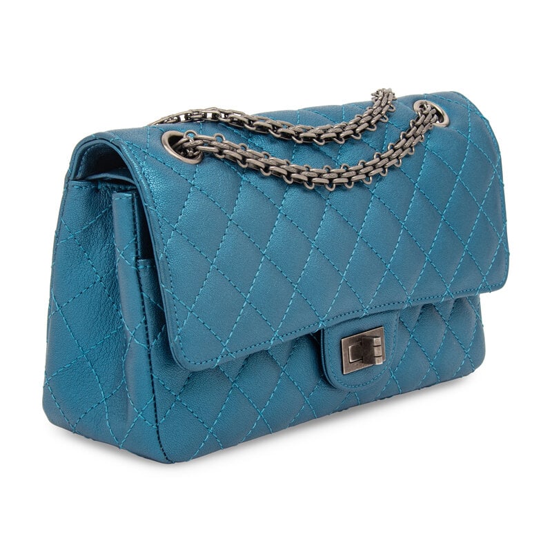 CHANEL, METALLIC BLUE 2.55 REISSUE FLAP BAG - 3