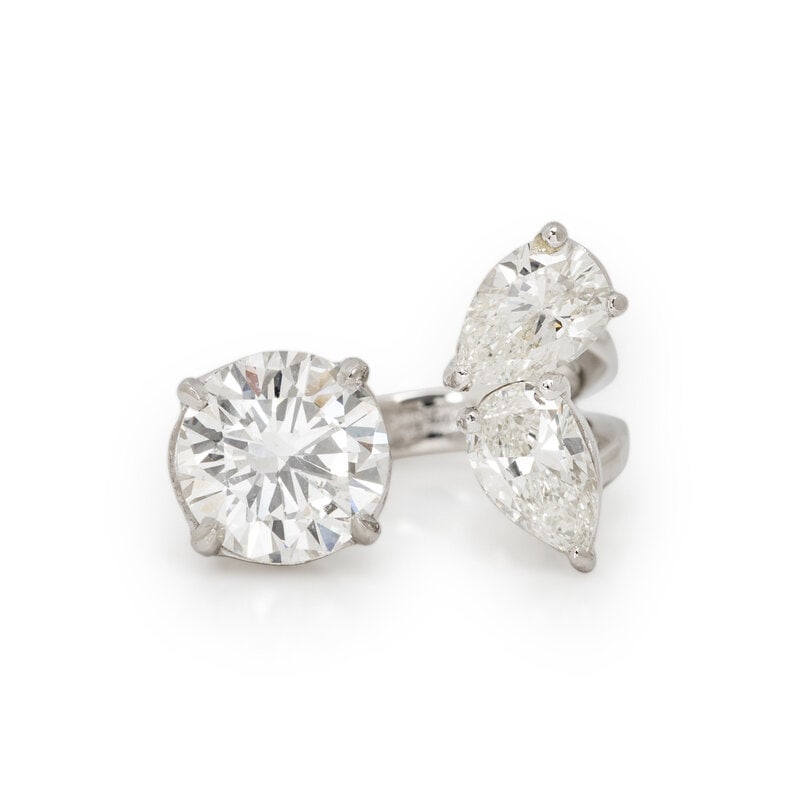 CHRISTOPHER KAUFMANN, DIAMOND AND PLATINUM RING (1 of 4)