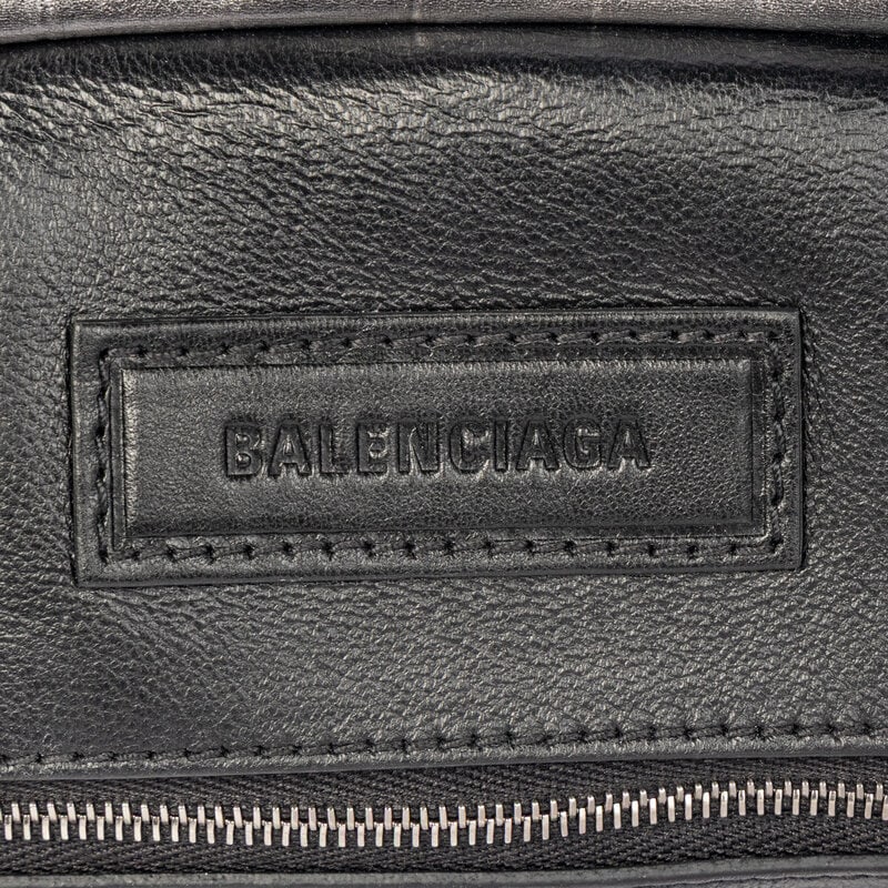 BALENCIAGA, FRAME BAG IN SILVER CROC-EMBOSSED LEATHER - 4