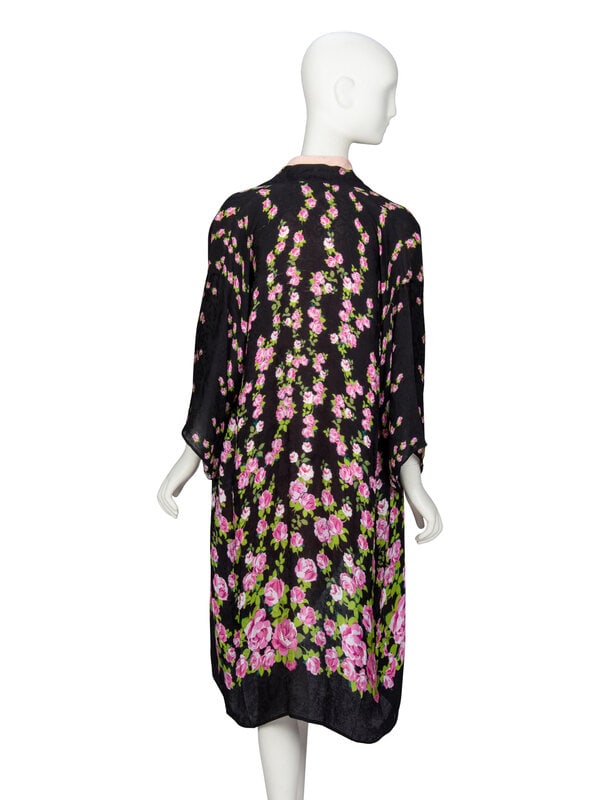 GUCCI, SILK ROBE & LOUNGE SHORT SET - 2