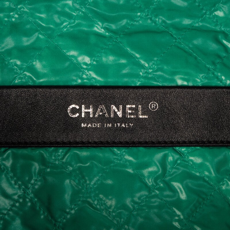 CHANEL, BLACK EYELASH TWEED TOTE BAG - 4