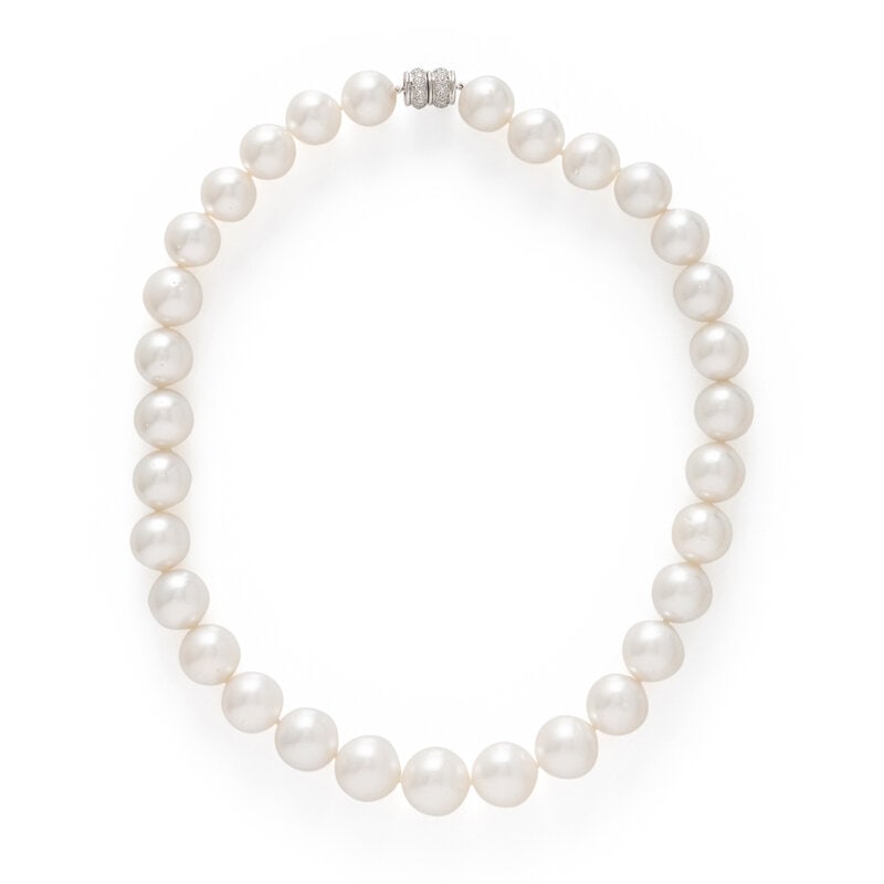 CULTURED PEARL AND DIAMOND NECKLACE (1 of 3)