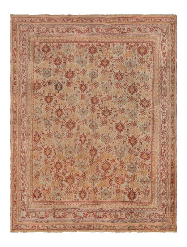 An Oushak Carpet (1 of 1)