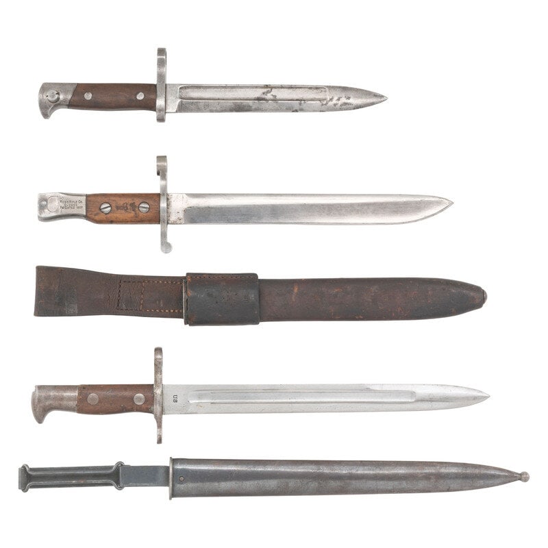 3 US Knife Bayonets: US Surcharged Canadian Ross, M1895 Lee Navy and M1892 Krag: 3 US Knife Bayonets: US Surcharged Canadian Ross, M1895 Lee Navy and M1892 Krag Spanish American War through WWI 1) Ross Rifle Bayonet & Scabbard. 10.5" blade, 14.75" overall. Screw retained