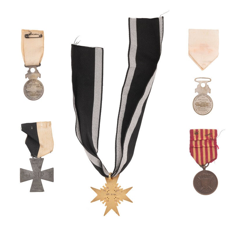 [World War I] 5 European service medals, incl. German Imperial "Pour Le Merite" medal.  - 2